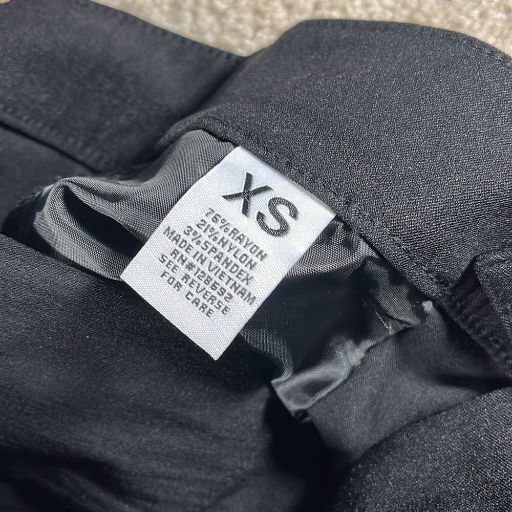 “Madden NYC: Belt Shorts size XS” - Picture 6 of 8